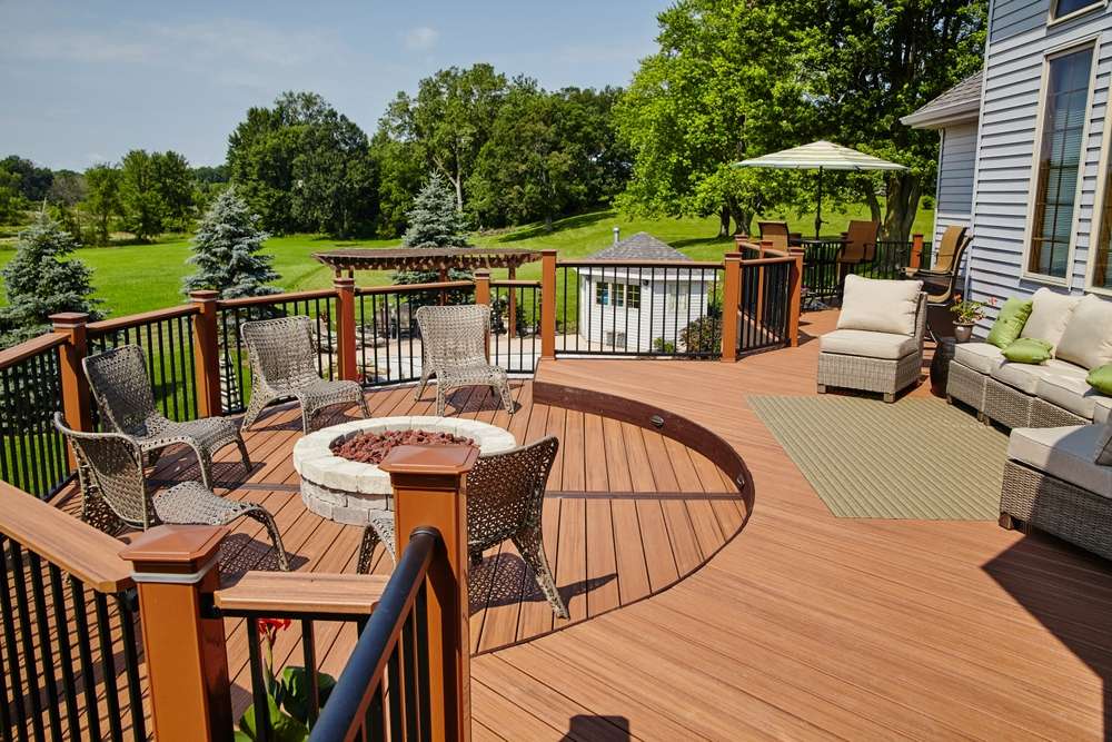 Durable Outdoor Decking Materials Designed to Withstand the Elements