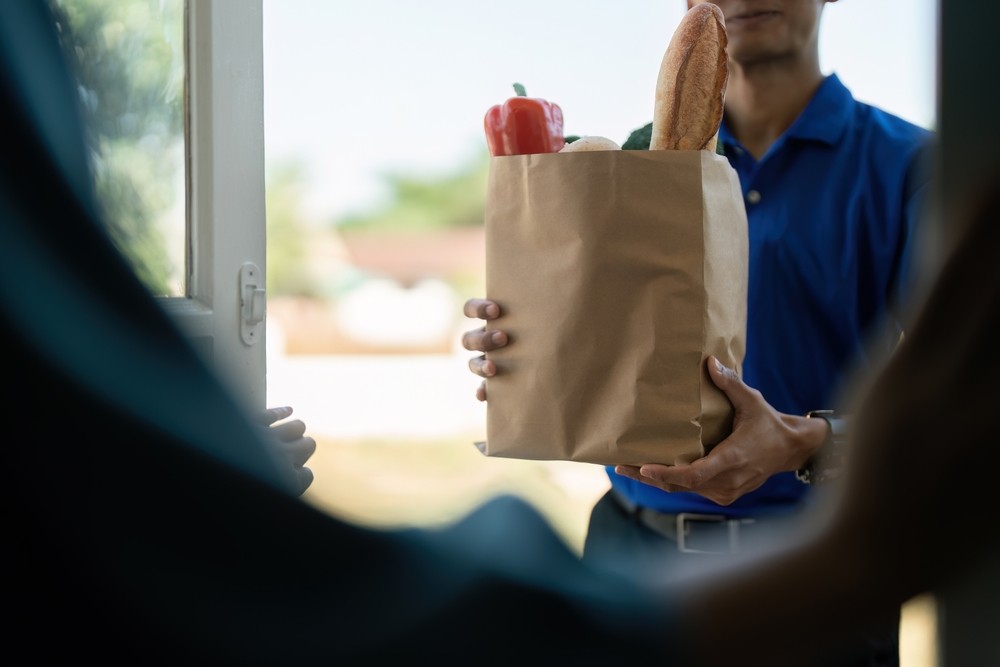 How Grocery Delivery Services Compare to the Cost of In-Store Shopping