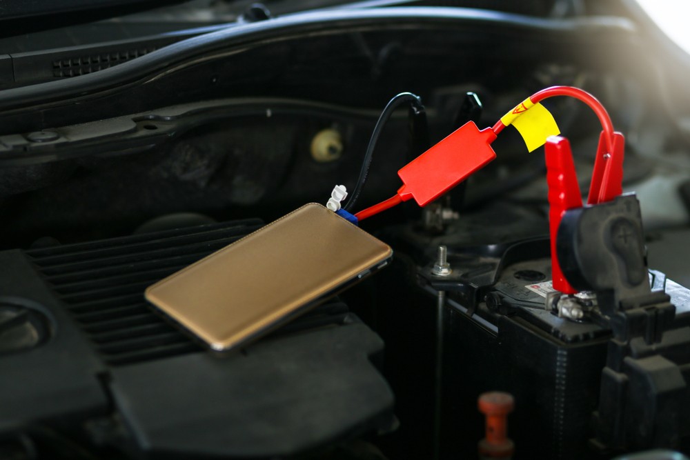 Car Jump Starters With Built-In Power Banks for Emergencies